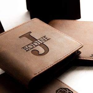 Cartera de cuero personalizada con tres pliegues y bloqueo RFID, regalo para padrinos de boda