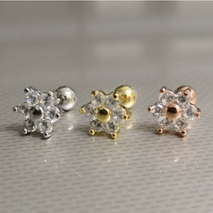 Argent / Or rose / Or 18 G / 1 mm d'épaisseur 6 mm 1/4" de longueur de barre Cristal transparent transparent 7 mm de large Cartilage de fleurs Labret Tragus Clou d'oreille