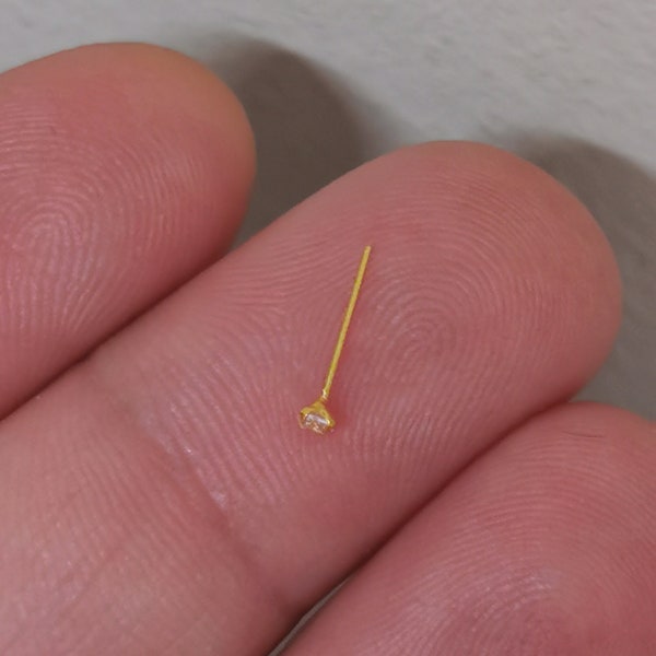 22G Molto sottile 0,6 mm Delicato trasparente 1,5 CZ Cristallo rotondo Argento sterling 925 Orecchini a perno da naso in oro Estremità dritta Piegare a forma di L per adattarsi