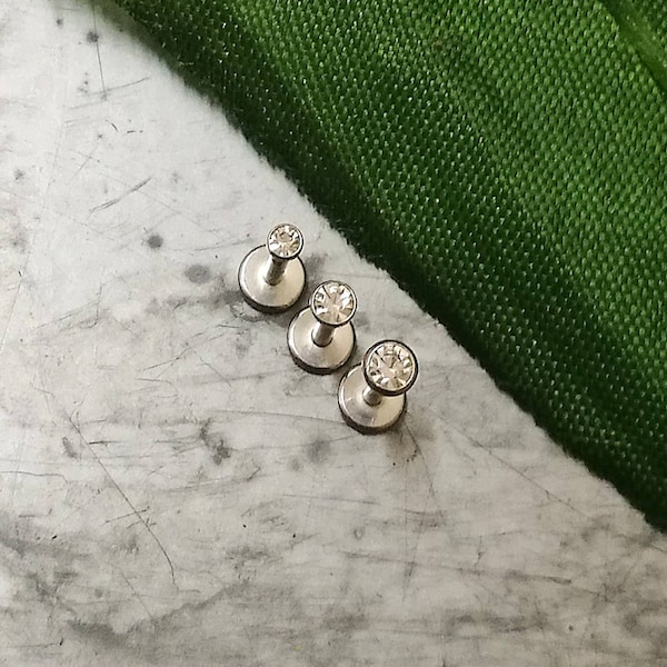 2, 2.5 or 3mm Gem 18G / 1mm Thick 6mm 1/4" Wide Cartilage Labret Tragus Stud Internally Threaded White Gem Silver Steel Triple Forward Helix