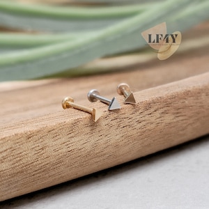 Petit triangle sans filetage 20 g / 0,8 mm / Boucles d'oreilles en forme de labret en acier argenté, or rose, clou de tragus en hélice / conque