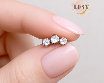 Trinity Crystal Cartilage Stud: 18G Surgical Steel Internally Threaded Labret