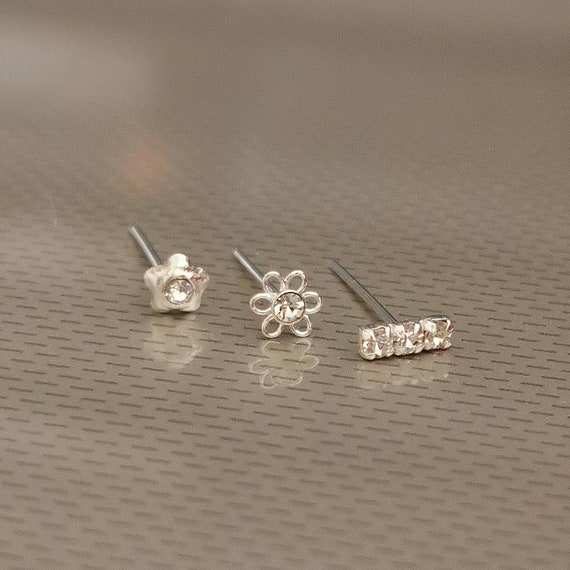 Very Thin 0.6mm Delicate 22g Sterling Silver Daisy Flower, Rose Pin Trinity 3 Crystal Diamante Nose Pin Stud No Colsure Make L Shape To Hold