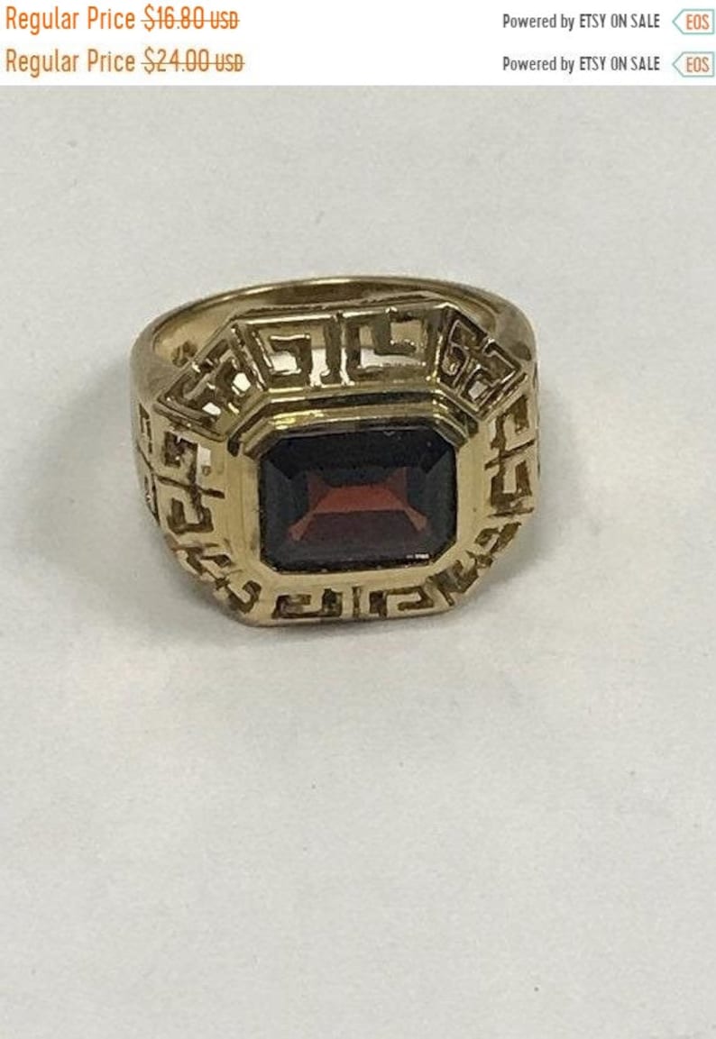 CLEARANCE CLOSEOUT MOTHERSDAYMADNESS Red Stone Zig-Zag Sterling Silver Cockrail Ring Gold-Colored statement ring elegant art-deco vintage