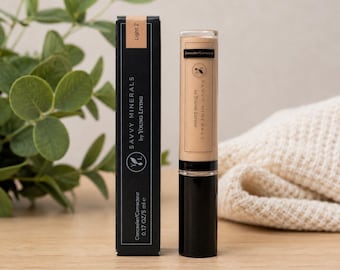 Corrector Savvy Minerals de Young Living - Light2