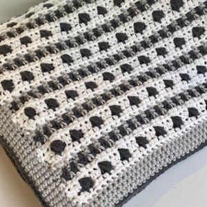 Modern Bean Stitch Baby Blanket Crochet Pattern image 1