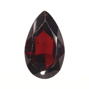 Brownish red Pyrope almandine 3.15 ct.