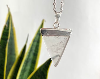 Clear Quartz Crystal Triangle Jewellery Necklace Pillar Natural Gemstone Jewelry Precious Healing Silver Plated Pendant Cute Gift Boho Charm