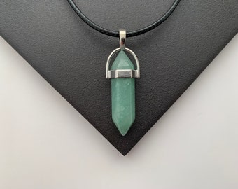 Green Aventurine Crystal Point Choker Jewellery Pillar Necklace Faux Leather Cord Natural Gemstone Jewelry Healing Pendant Gift Boho Charm