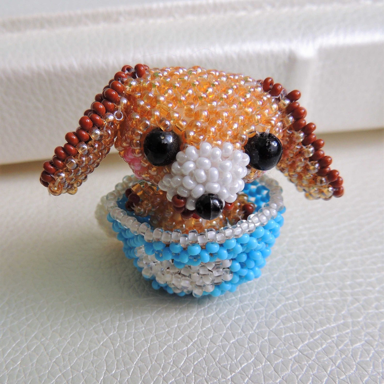 Beaded dog Bead sculpture Volumetric toys Figurines beads Etsy
