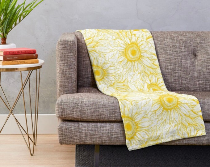 Golden Sunflower Throw Blanket, Polyester Fleece, Washable, Sunflower Blanket, Sunflower Bedding, Living Room Refresh, Sunflower Decor