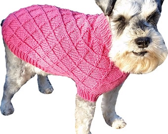 Patrón de suéter de perro de diamantes