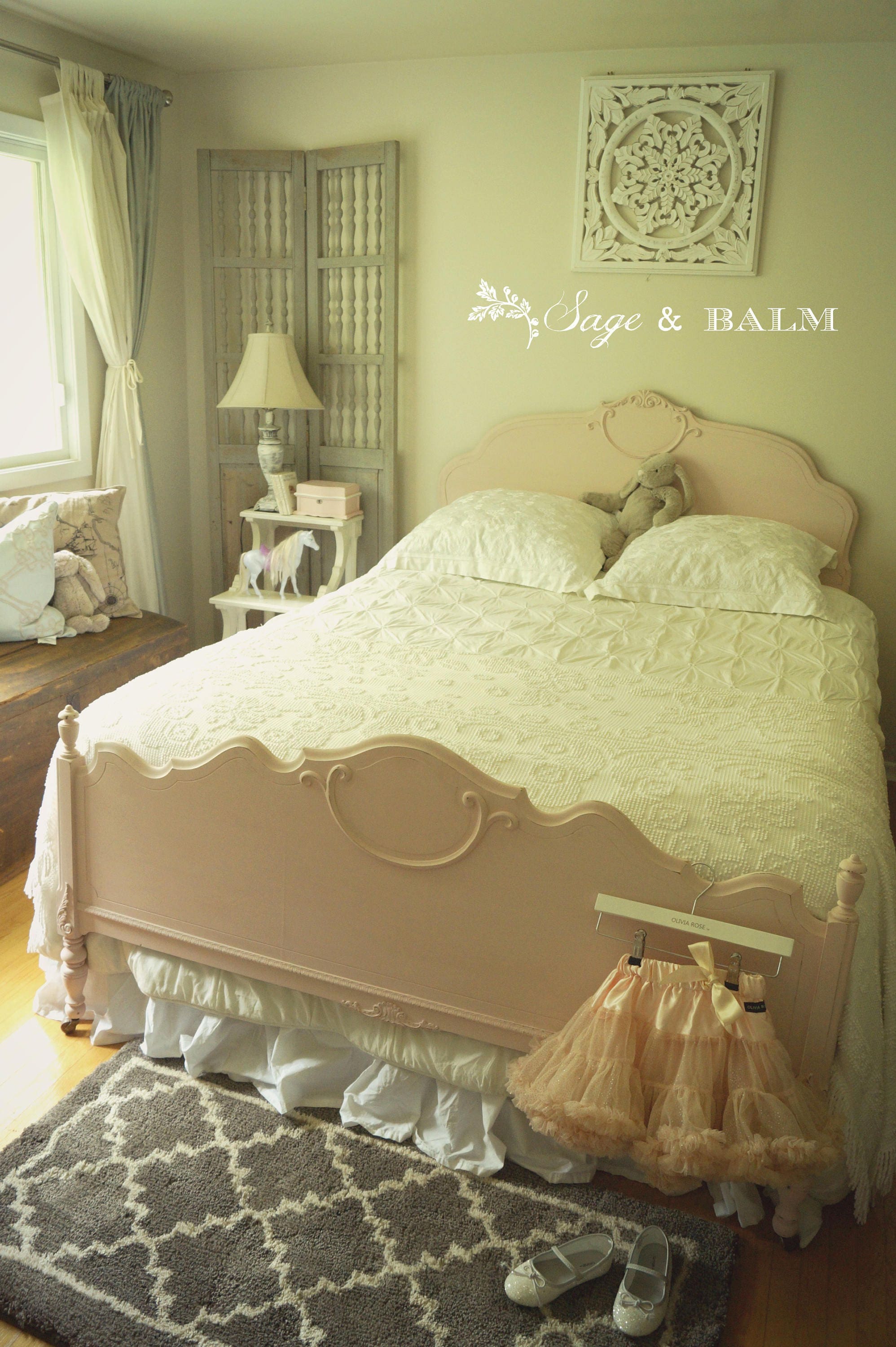 Shabby chic sale bed frame