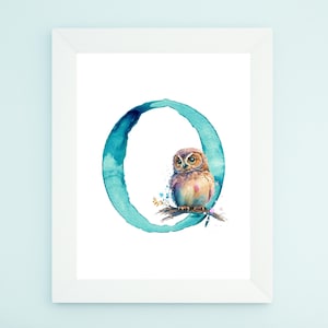 Coruja em aquarela, monograma de animal, alfabeto, letra O, download para impressão, impressão de arte inicial, arte de parede com nome de menino e menina, decoração de berçário, ABCs