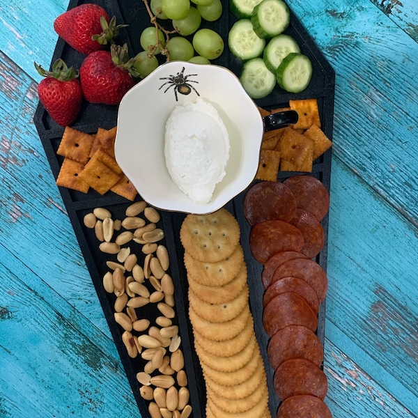 Coffin Charcuterie Board, Halloween Party Decoration, Goth Wedding Gift, Goth Mom Gift, Goth Christmas Gift, Halloween Decor, Halloween Gift