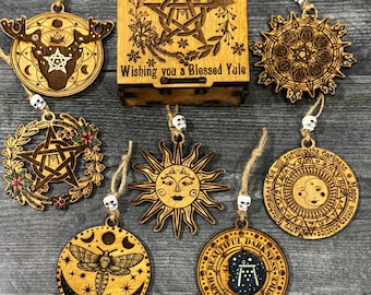 Adornos navideños benditos: regalo navideño pagano con caja de recuerdos