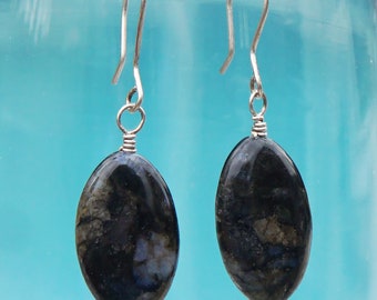 Pendientes colgantes de piedra