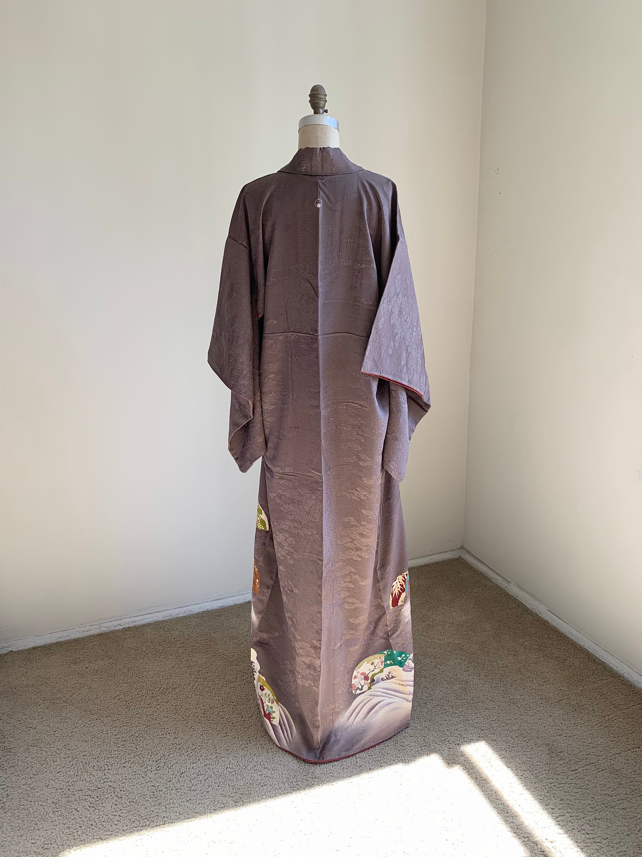 Antique 1920s Japanese silk Irotomesode kimono | Purplish gray | Embroidery