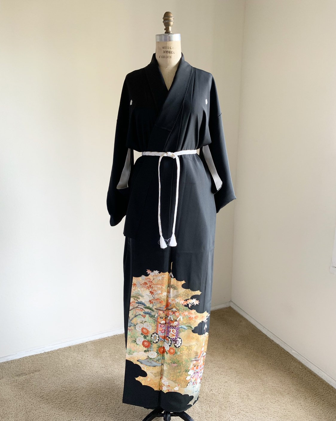 Vintage silk kimono 1950s kimono Japanese kimono Black