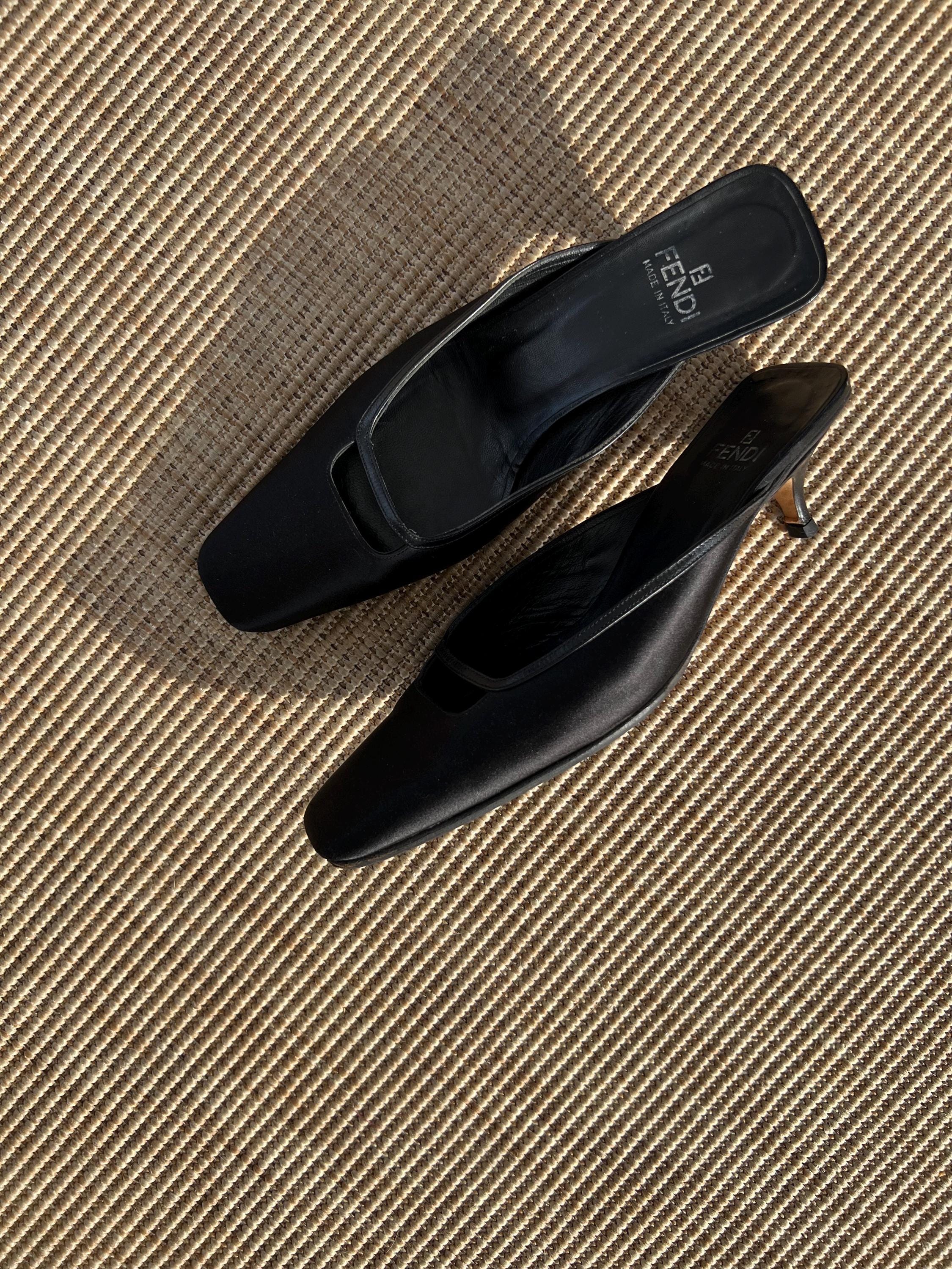 AMERI VINTAGE　LITTLE SQUARE TOE MULE Black Aerin Square Toe Mule | WHISTLES | Whistles US |
