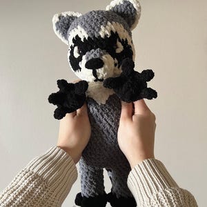 Blue Moon Raccoon Crochet Pattern / Amigurumi Pattern / Crochet Raccoon Pattern / Woodland Animal Pattern / Digital PDF