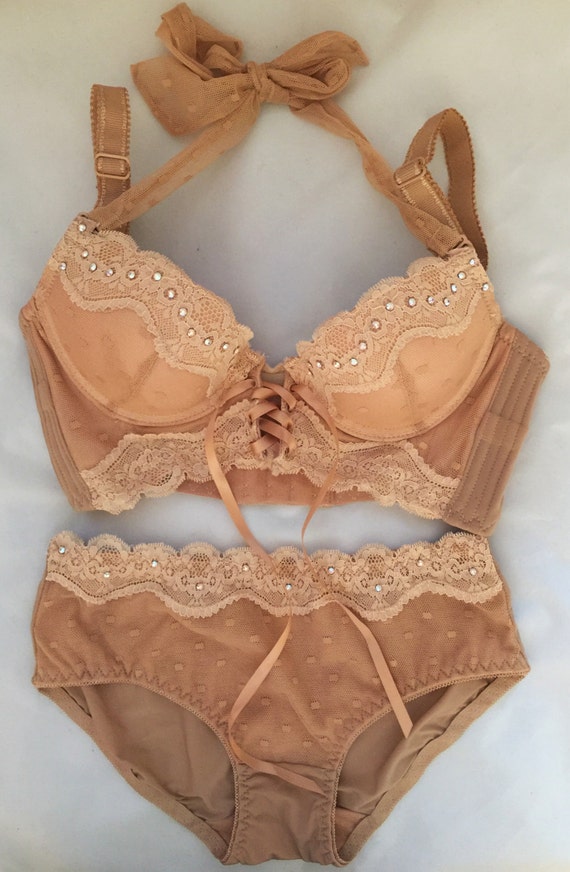 cream lace bra