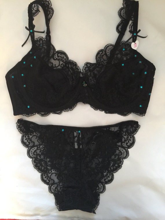 Beautiful Emerald Swarovski Crystal Black Lace Bra and Panties Set 38D -   Australia