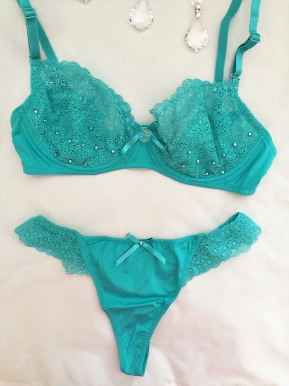 green bra and panty set
