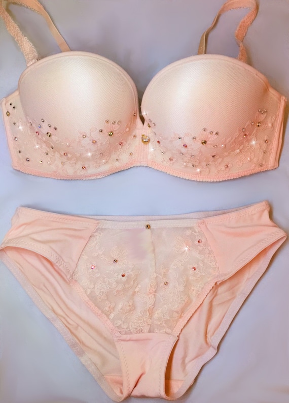 pink bra and panty set