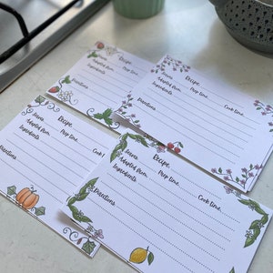 MODÈLE - Cartes de recettes imprimables de taille standard avec des illustrations de saison (4 x 6 pouces) pour les fêtes de fin d'année ou les cadeaux de pendaison de crémaillère