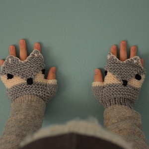 kids handwarmers, fox mittens, light gray hand knitted toddler handwarmers, knit gloves for kids, toddler mittens, toddler wristwarmers