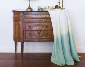 Green Ombre Tablecloth – Linen Wedding Decor