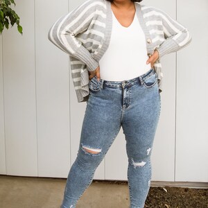 Judy Blue Acid wash crop jeans (5-15)