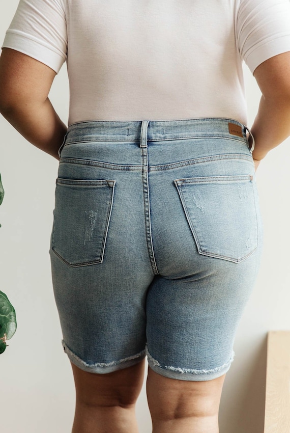 WUAI-Men Bermuda Shorts for Women Knee Length Biker Denim Shorts Distressed  Stretchy Curvy Ripped Jeans Shorts Plus Size(Dark Blue,Small) at Amazon  Women's Clothing store