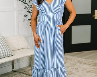 Only Chance Pleated Smock Waist Maxi Dress in Blue