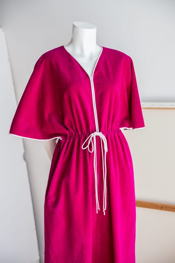 Vanity Fair 70s Raspberry Pink Angel Sleeve Long V