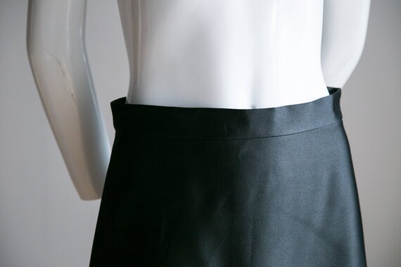 Vintage 90s Tadashi Shoji Sleek Classic Black Sat… - image 9