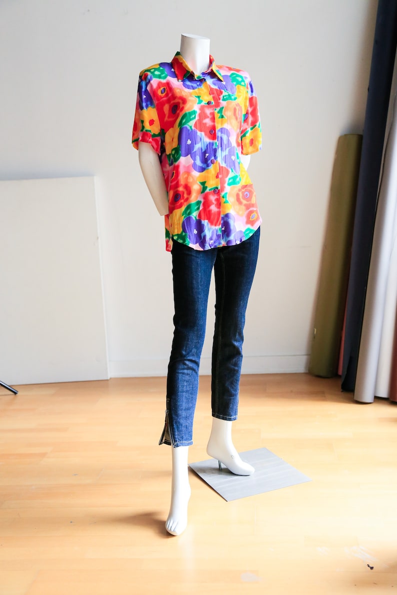 Watercolour Floral Abstract Wild Multicolour Print summer 90s Button Down Collared Blouse