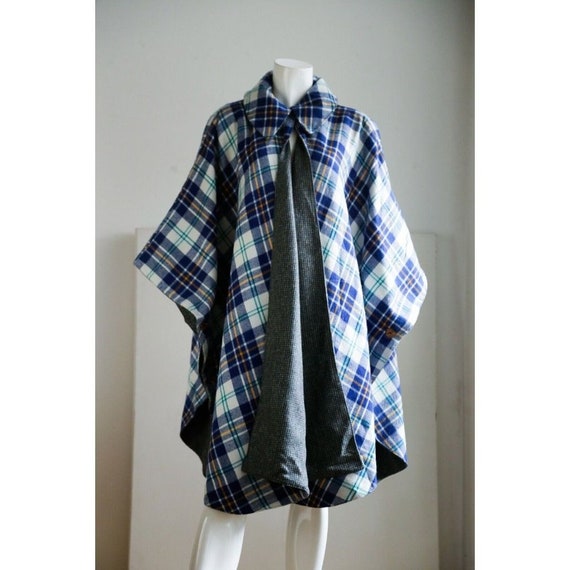 Vintage reversible Plaid Wool Cape M/L - image 3