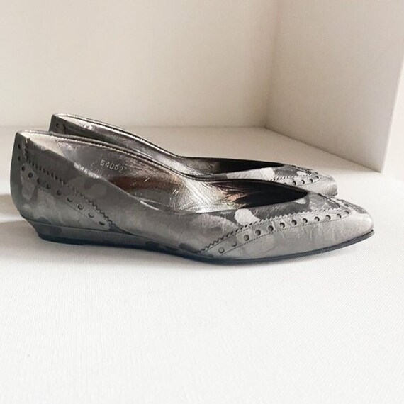 Vintage Joan and David Spectator Style Grey Satin… - image 3