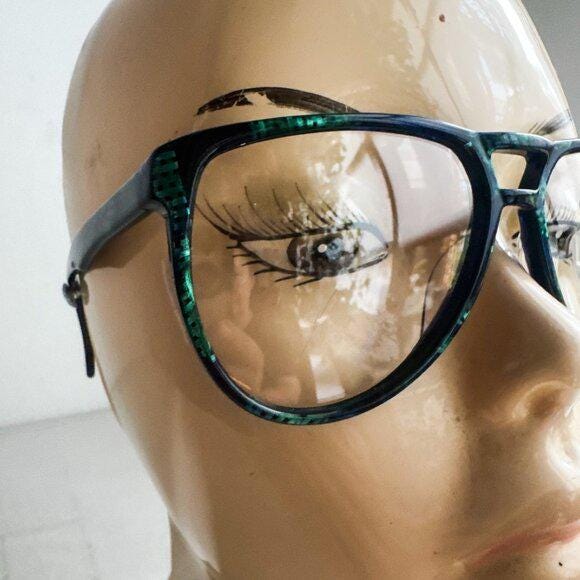 Vintage Enrico Coveri Green Abstract Print Eyeglasses Frames 111- 410 Vintage Enrico Coveri Green Abstract Print Eyeglasses Frames  main image 2