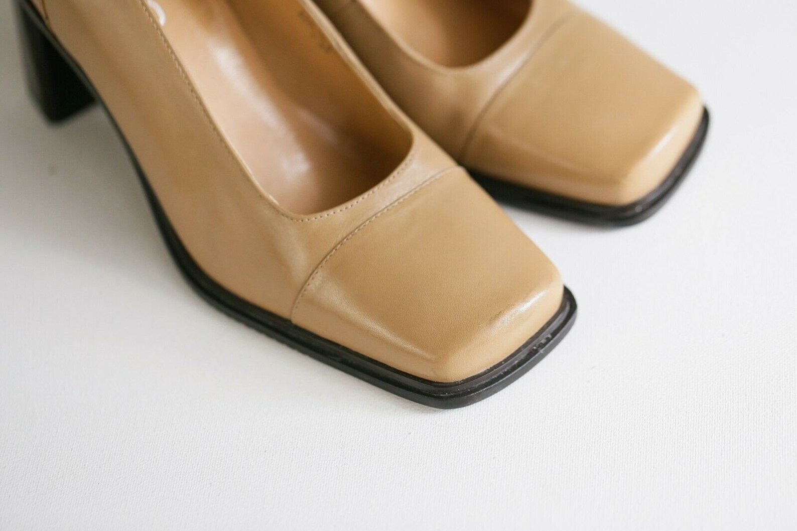 square toe heels 90s