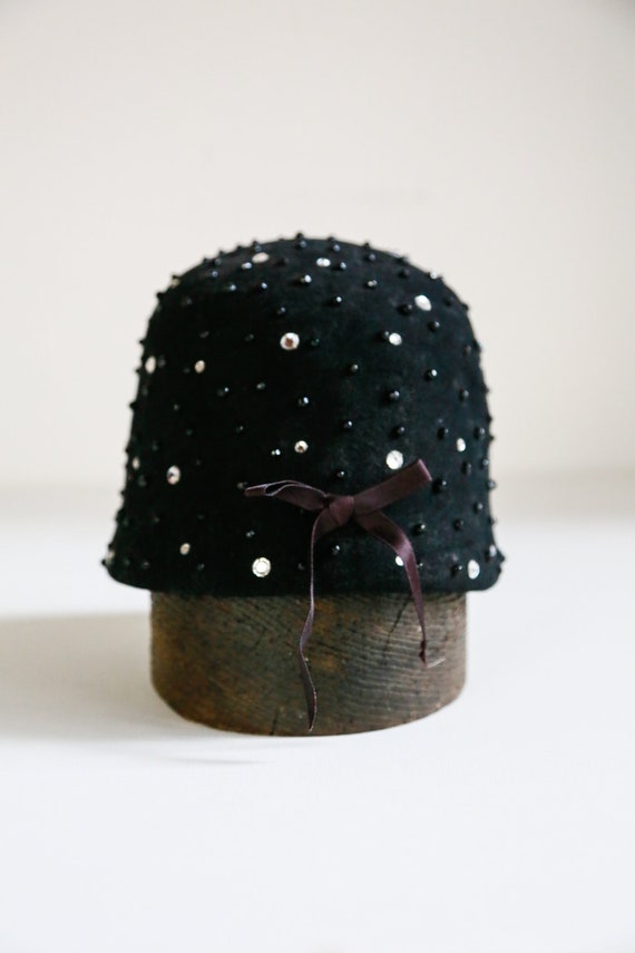 Black Felt Wool  Beaded Cloche Hat  | Beaded Rhin… - image 4