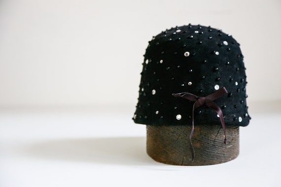 Black Felt Wool  Beaded Cloche Hat  | Beaded Rhin… - image 6