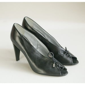 Vintage Sigerson Morrison Black Leather Buttery Soft Black Peep Toe Heels 7B