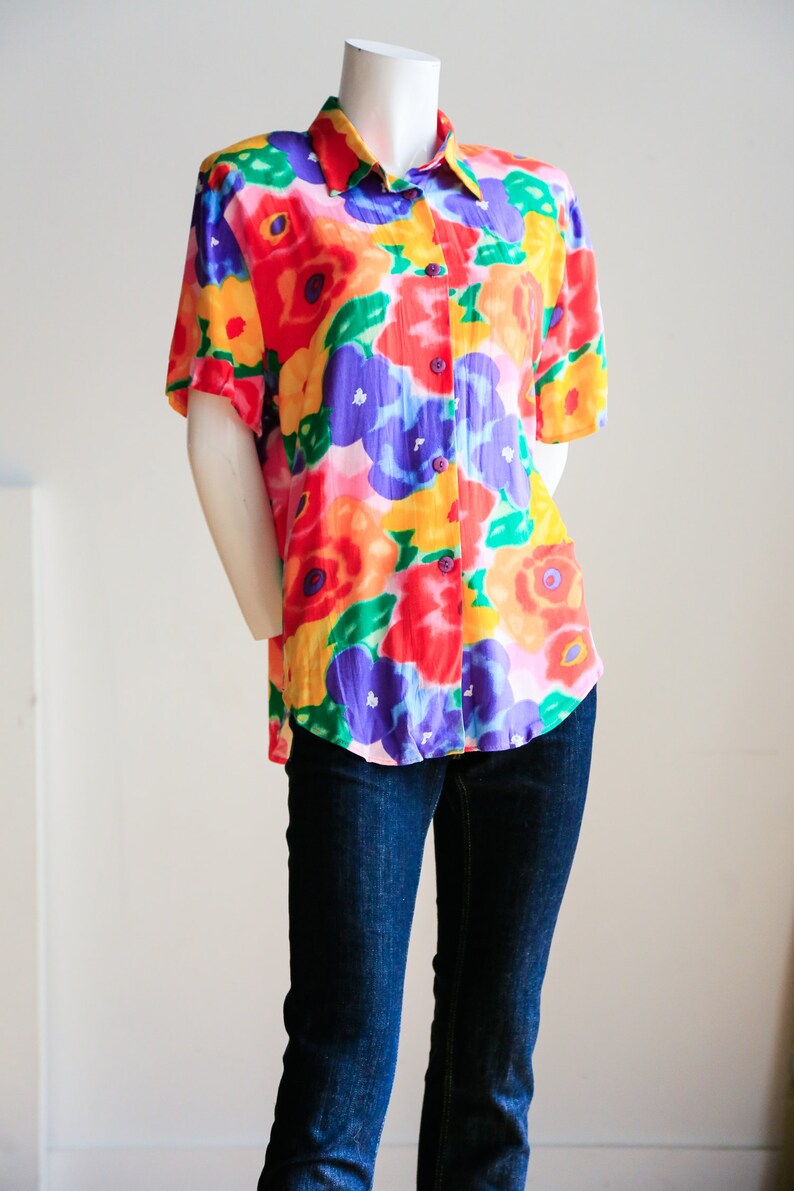 Watercolour Floral Abstract Wild Multicolour Print summer 90s Button Down Collared Blouse