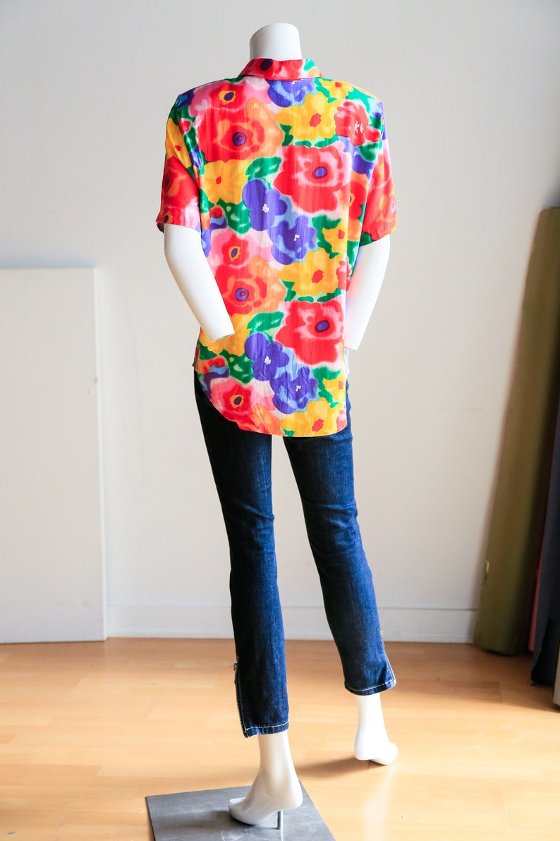 Watercolour Floral Abstract Wild Multicolour Print summer 90s Button Down Collared Blouse