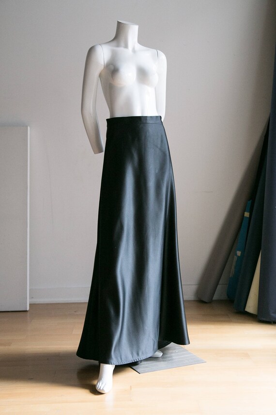 Vintage 90s Tadashi Shoji Sleek Classic Black Satinsmall Mermaid