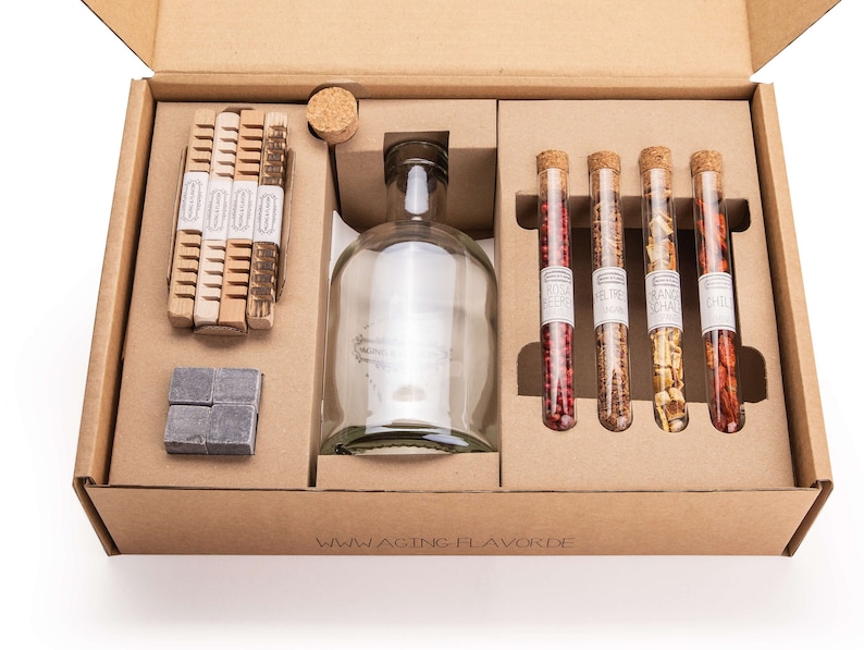 DIY Whisky Infusion Set Ideal als Geschenk Set mit Steinen, Holz & Gewürzen zum Experimentieren für Männer und Frauen I Whisky Baukasten Bild 3