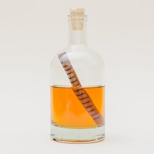 Coffret cadeau à whisky d'AGING & FLAVOUR transformez le whisky en votre création personnelle en seulement 24 heures, comme dans un tonneau en bois image 4
